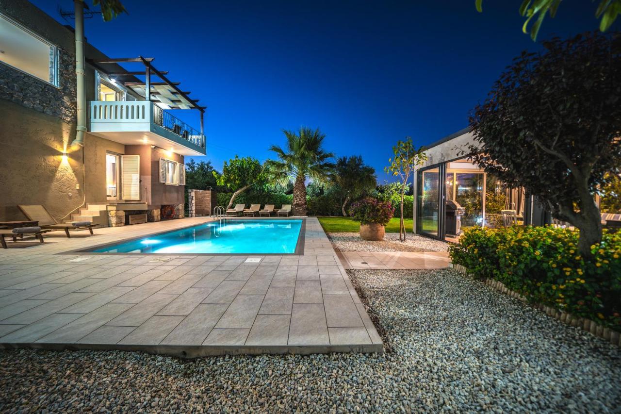 Petronila Luxury Villa With Heated Private Pool كيساموس المظهر الخارجي الصورة