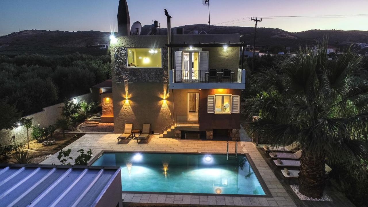 Petronila Luxury Villa With Heated Private Pool كيساموس المظهر الخارجي الصورة
